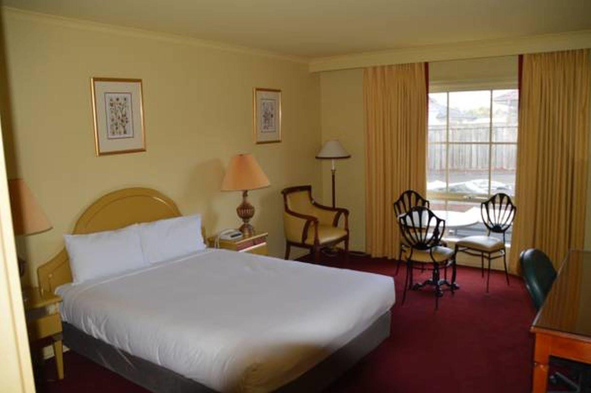 โรววิลล์ อินเตอร์เนชันแนล โฮเทล Motel Rowville ภายนอก รูปภาพ